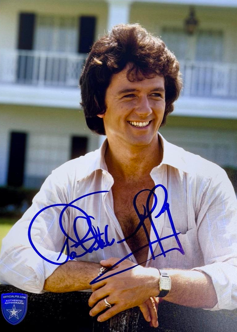 Patrick Duffy Signed 8x10 Photo (Dallas) - Official Pix